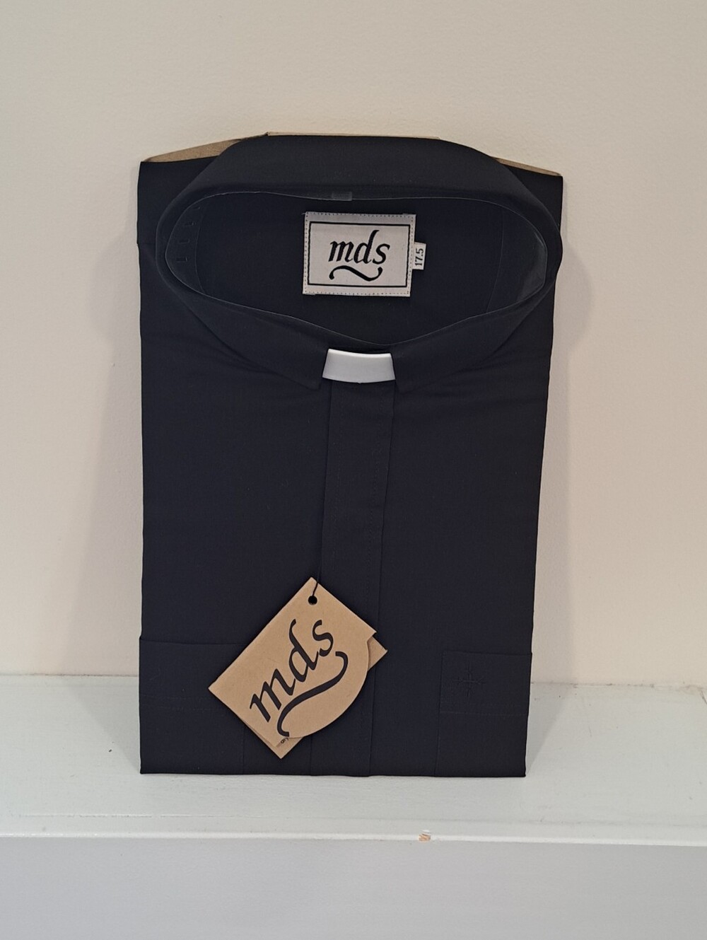 NWT! Men's MDS Black Button Down Clergy Neck Band Shirt Short Sleeve Size  XL.